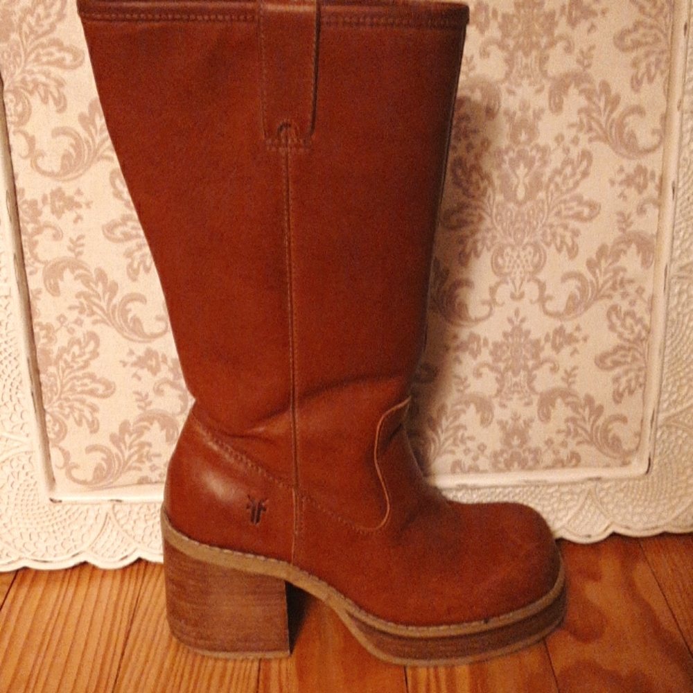 Vintage Women's size 7US Frye boots